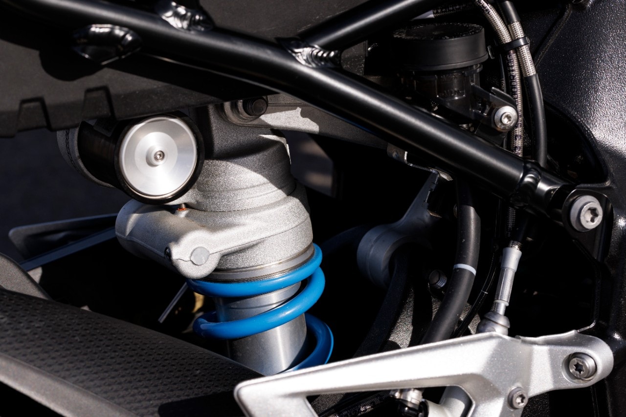 BMW M 1000 R: ADRENALINA pura!